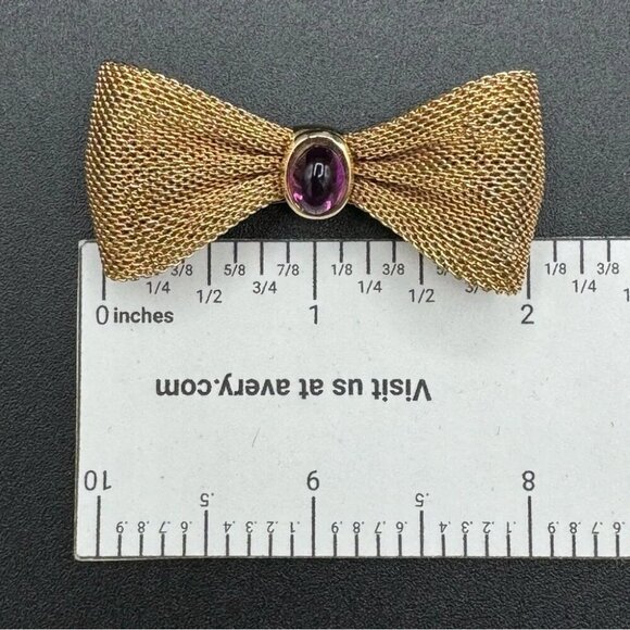Bow Tie Pin with Purple Lucite Cabochon Jewel in Gold Tone Mesh - Picture 12 of 16